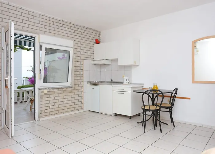 Businci 11232c * Trogir