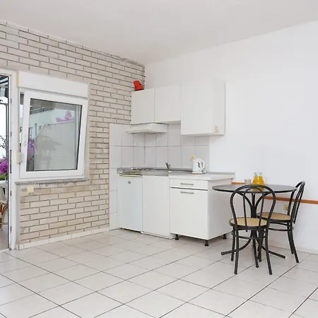 Businci 11232c * 特罗吉尔